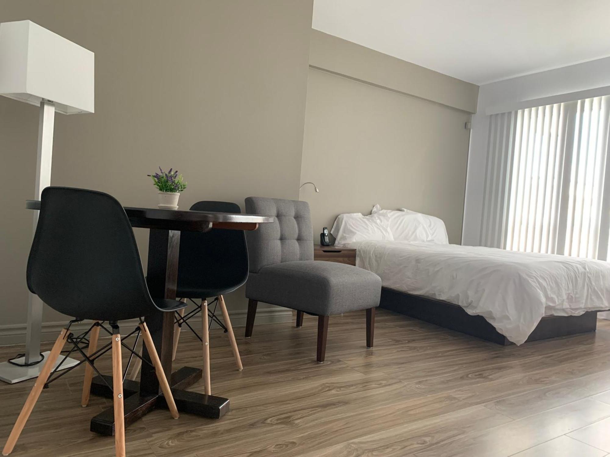 Hotel Normandie Rimouski Exteriör bild