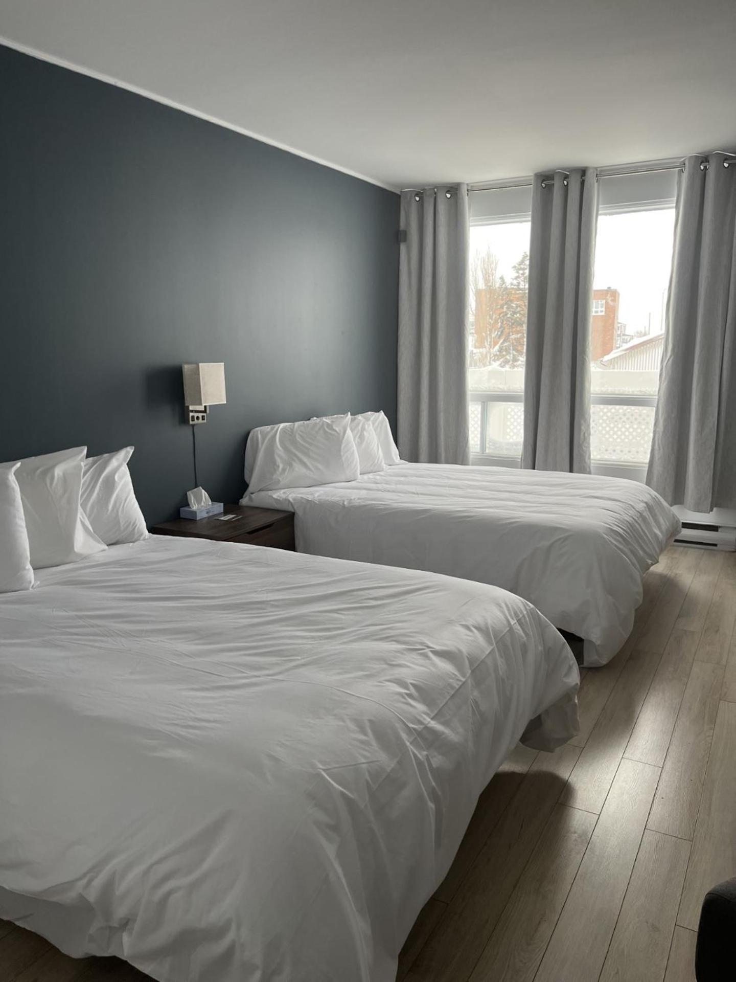 Hotel Normandie Rimouski Exteriör bild